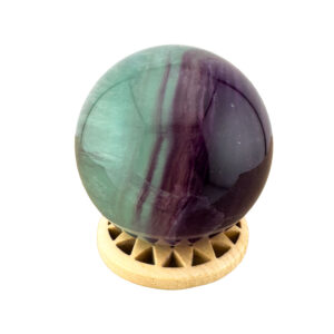 Regenbogen-Fluorit Kugel grün violett poliert